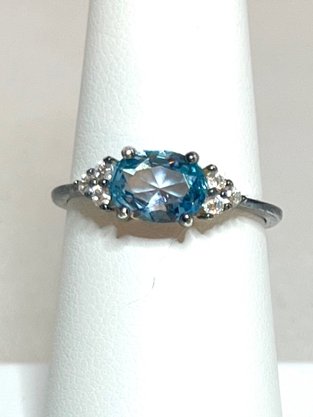 Vintage Sterling Silver Ice Blue Topaz Cocktail Ring, Size US 7